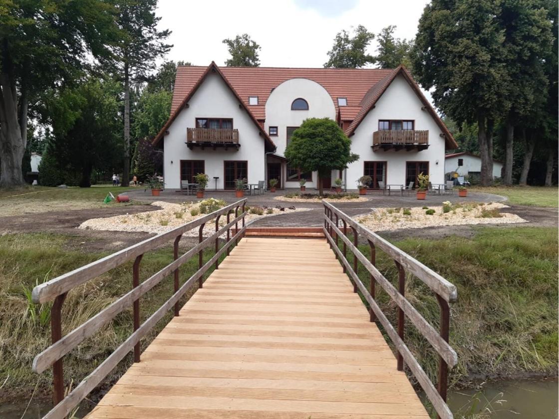 An Der Gaertnerei Bed & Breakfast Domitz Bagian luar foto